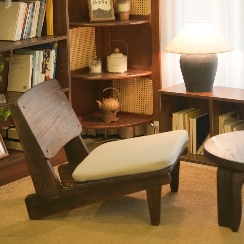 Interior Design Japanese - Minimalist Tatami Chair - Solid Wood