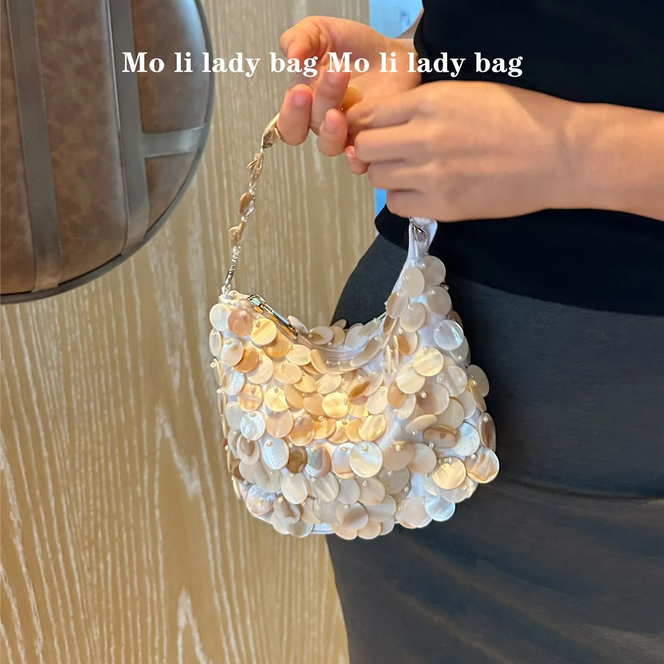 Luxury Sequin Internal Chain S - Interior Design Intern review and price