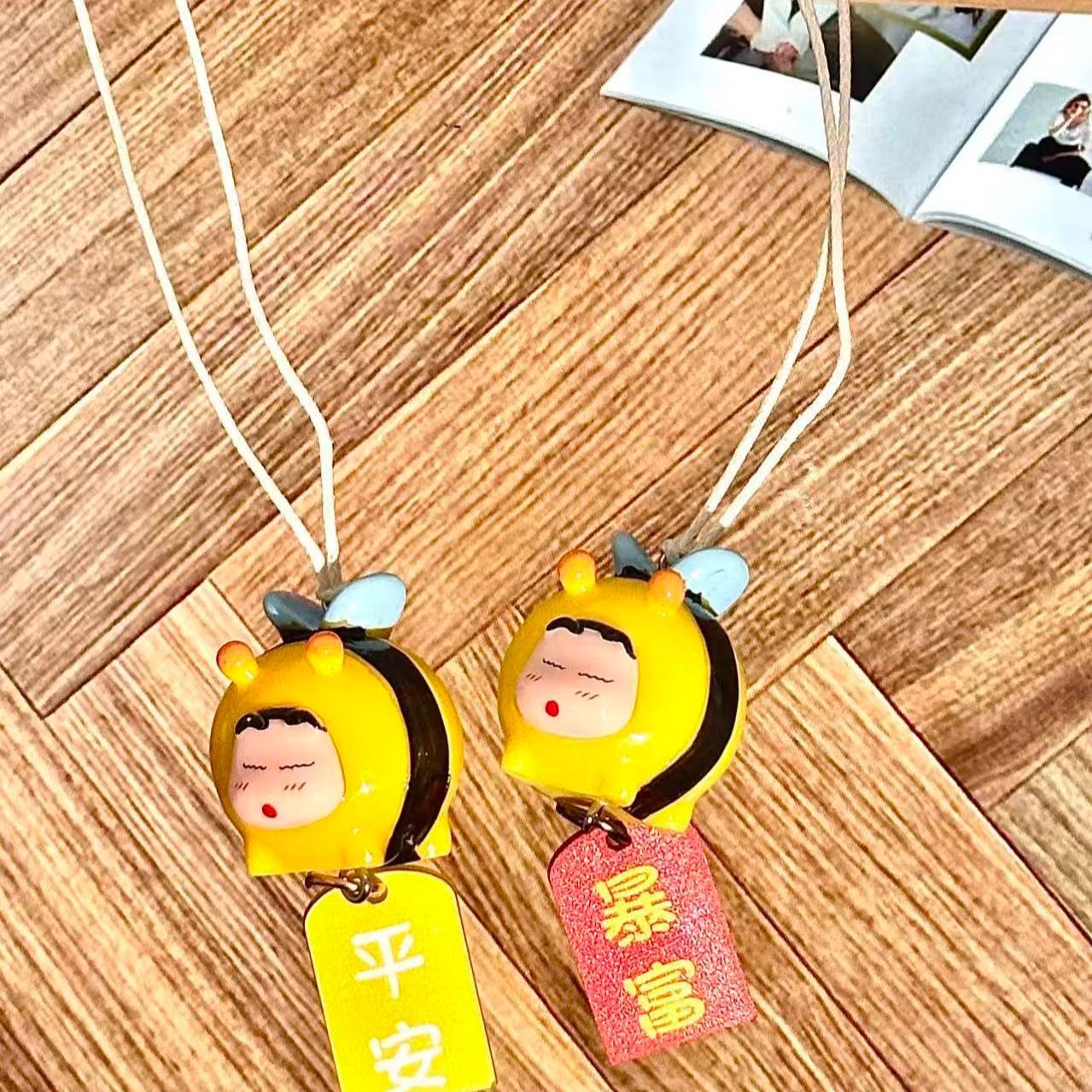Crayon Shin-chan Bee Cosplay F - Interior Design Application review and price